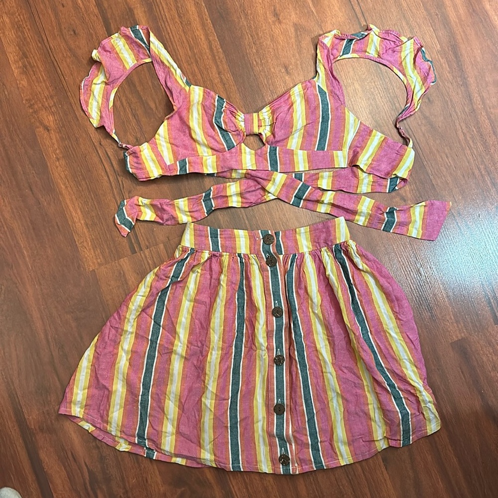 BCBG Two Piece Skirt and Top, Colorful Stripes, Size 0 skirt, Size XXS top